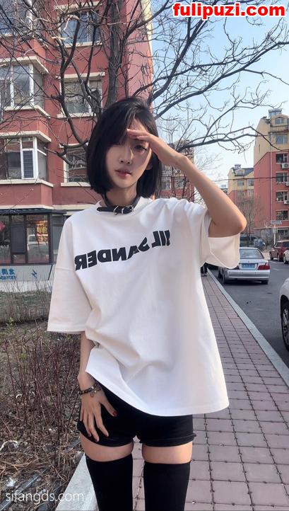 抖音50万网红行简土豪定制道福利 高清露脸自慰暴力后入奶子操的乱颤【61V+254P/6.27G】
