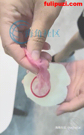 海角【相依为命的母子】乱伦合集 妈妈边包饺子边坐在我的鸡巴上扭动【130P+8V/1.95G】