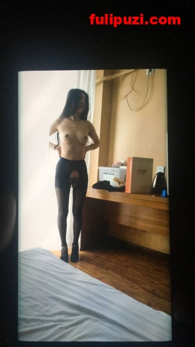 百度云泄密系列1-年轻少妇外加一个漂亮妹子各姿势全都录【130P+16V/114M】