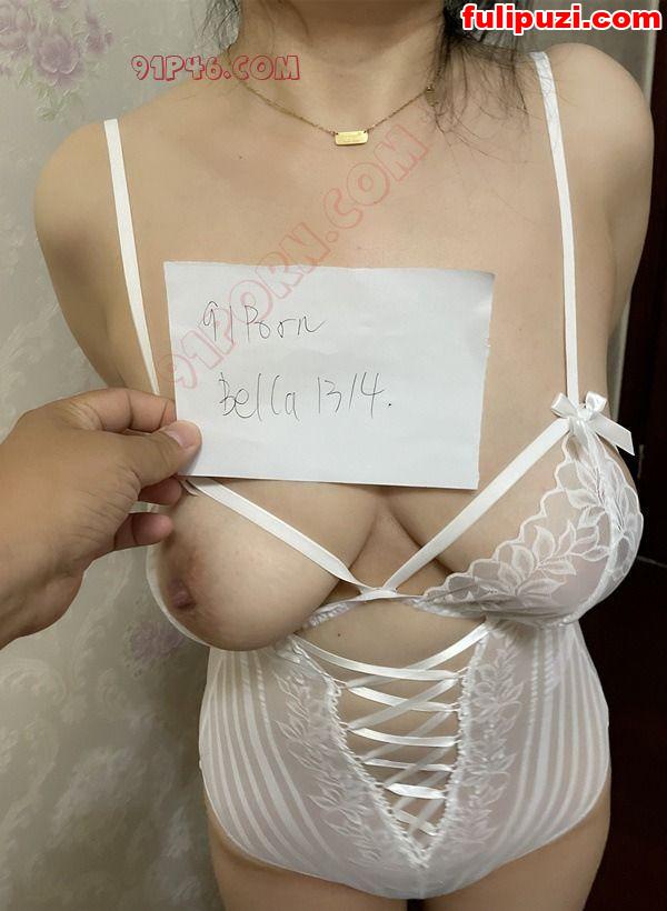 91论坛大奶骚妻【Bella1314】福利合集 北上深大奶衬衫震爆你的眼球【1235P/518M】