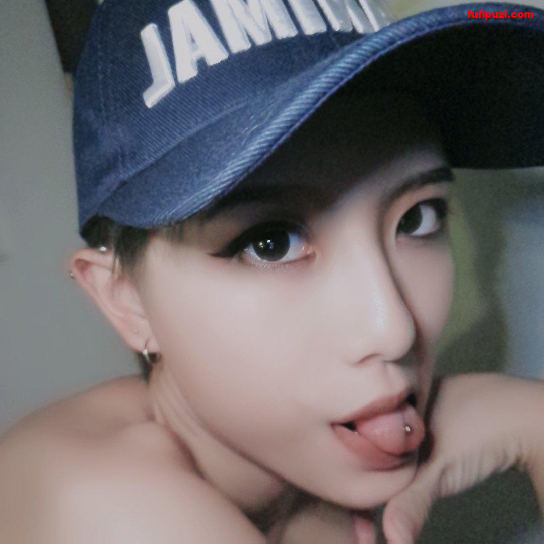 王动模特高颜值露脸！极品美女【相声演员的自我修养】推特福利自拍【2800P+280V/1.4G】