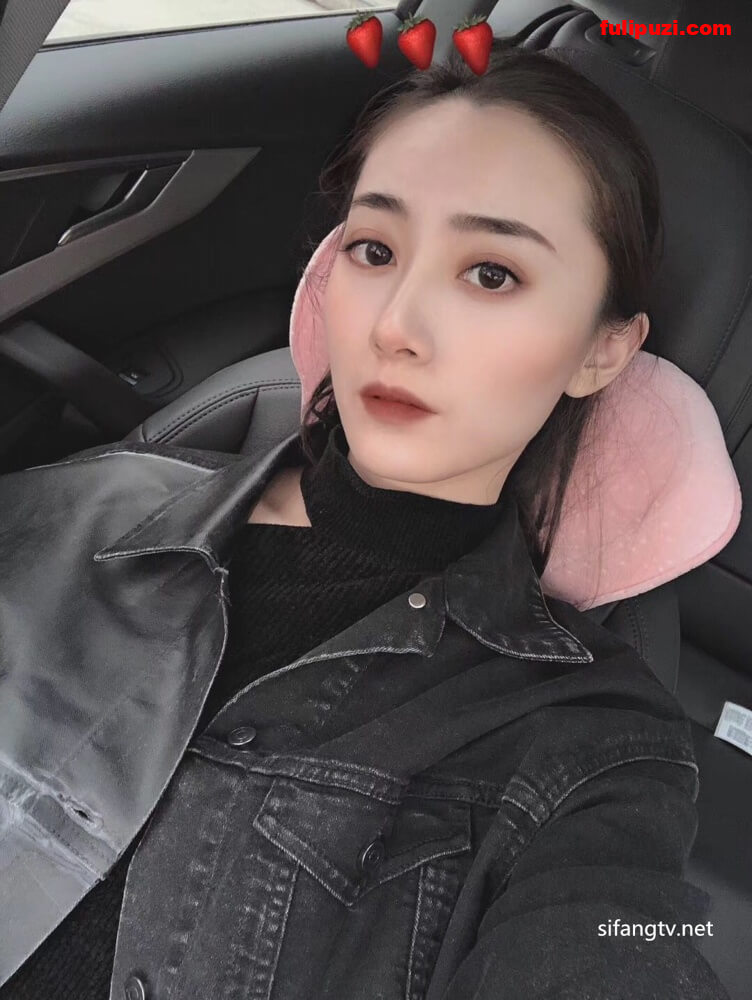 反差婊人前再美也是小母狗 泄密颜值超高的黑丝女友清纯出镜【16P+6V/791MB】