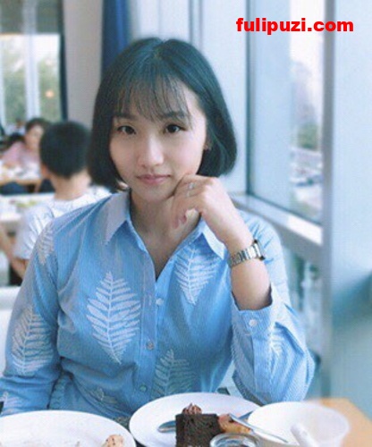 tumblr绝版系列：曾今的校花女神lrslut沦为大肚怀孕母狗【59P/12M】
