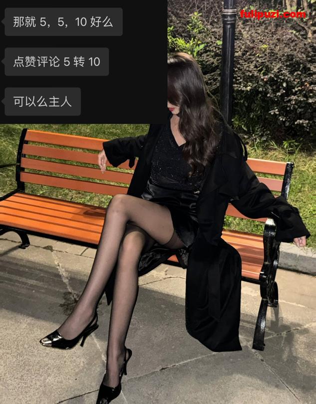 推特长腿黑丝女王【划痕s】 调教瘦猴公狗人肉烟灰缸口吃烟灰【18P+37V/171M】