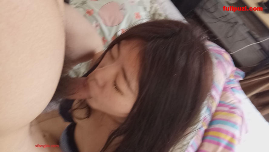 【精品自拍泄密】美女大学生赵京玲与男友的日常私拍【431P+14V/5.06G】