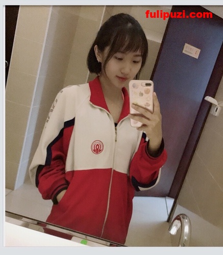 tumblr绝版系列：曾今的校花女神lrslut沦为大肚怀孕母狗【59P/12M】