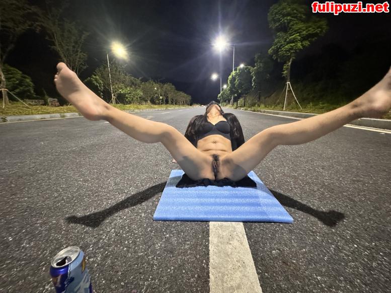 惠州90后夫妻【布丁】推特淫妻开发记录 成功3P下班回家锅里没饭逼里有浆【245P+29V/239M】
