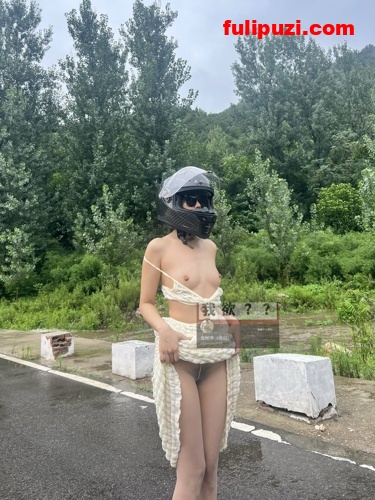 推特171长腿淫妻【金秘书】 阴环露出摩托车自慰裸体做饭超反差【136P+86V/1G】