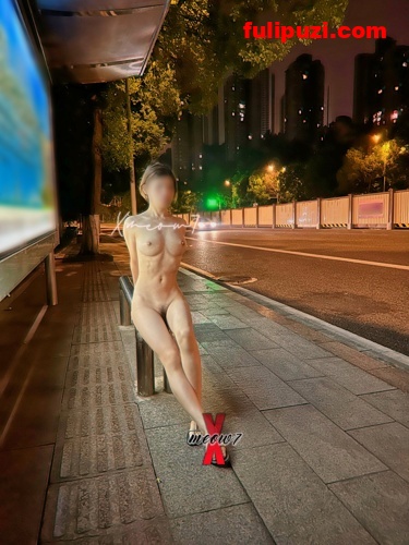 优质御姐【xMeow7】推特记录反差另一面 专注露出海滩全裸秀身材【222P+17V/222M】