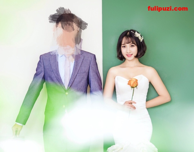 tumblr绝版系列：曾今的校花女神lrslut沦为大肚怀孕母狗【59P/12M】