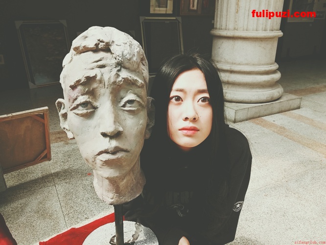 【泄密系列流出】搞怪的曹老师私密自拍流出 可爱与颜值并存【1000P+14V/1.61G】