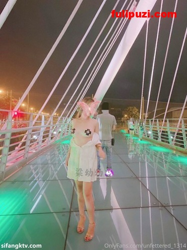 推特Onlyfan网红女神级别反差婊气质美女《梁幼幼》大尺度收费解锁视图集【250P+55V/3.96G】