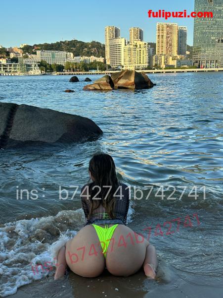 卡戴珊PRO MAX版！95KG丰乳肥臀巨型坦克【沐沐老师】推特福利【110P+39V/155M】