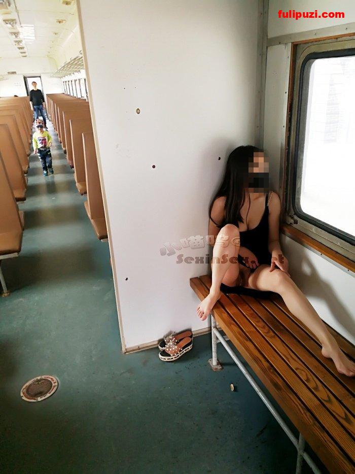 推特四有女网黄【lollipop_8888】大尺度自拍 疯狂单男打着石膏也要3P小美女【882P+112V/2.15G】