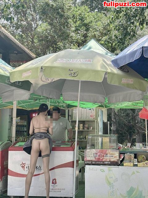 推特猎奇啪啪啪小视频系列7 电影院后入变装全裸高尔夫闹市裸奔【164P+780V/2.91G】