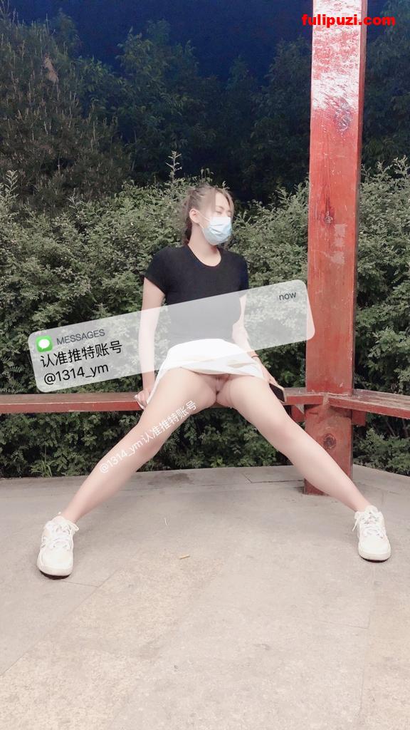 推特博主【kssexxia】优质户外露出投稿 各路女神搔首弄姿争奇斗艳【691P+14V/299M】