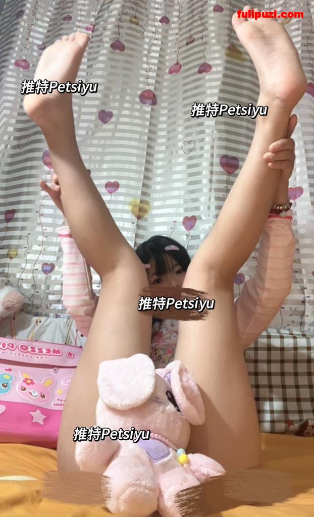 二次元萌妹【petsiyu】推特福利 专业舞蹈coser为你露脸裸舞【111P+69V/165M】