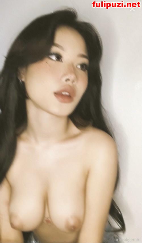 OnlyFans泰国网黄【urfreakgemini】福利合集 极品超模身材颜值玩的也是非常开放！【130P+83V/2.01G】