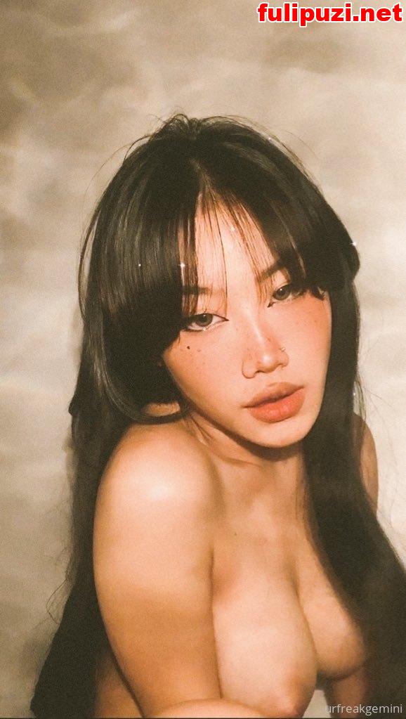 OnlyFans泰国网黄【urfreakgemini】福利合集 极品超模身材颜值玩的也是非常开放！【130P+83V/2.01G】