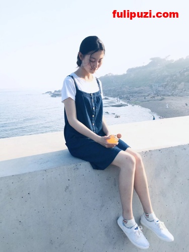 中国民航大学美女崔洁被土豪包养3P泄露 口技不错呻吟好听完美露脸【10P+1V/1.34G】