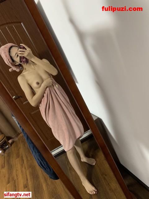 高颜值空姐【王芳子】泄密流出 气质女神竟被调教栓狗链极度反差【112P+13V/458M】