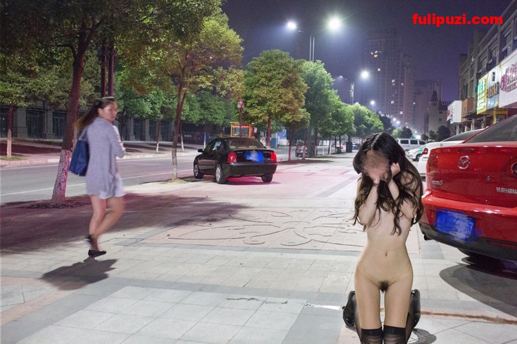 火车全裸你服不服！露出界王者女神草莓穆斯塔CMMST推特神作合集【70P+15V/150M】