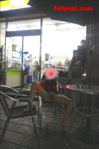女人不愧是水做的！韩国人妻露出放尿！场面宛如瀑布急流堪称名场面【86P/10M】