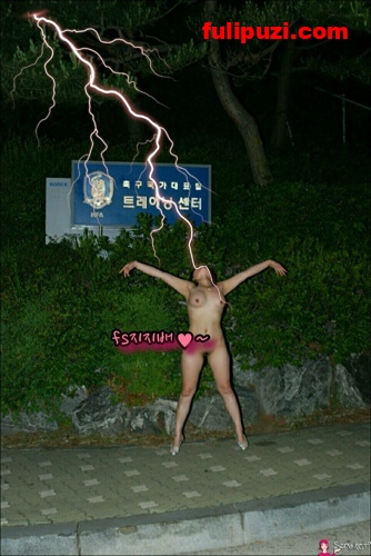 女人不愧是水做的！韩国人妻露出放尿！场面宛如瀑布急流堪称名场面【86P/10M】