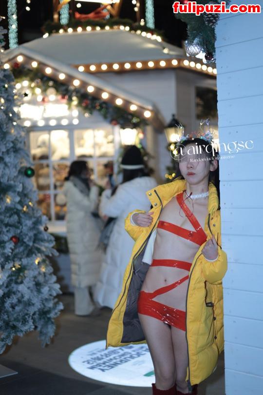 推特北京情趣夫妻【天青色】超强露出福利 火车卧铺全裸滑雪场低温露奶【383P+10V/173M】