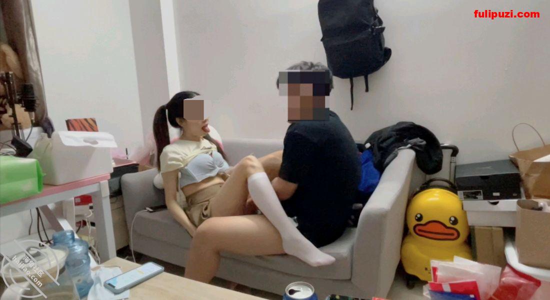 海角大神和主播骚妹妹乱伦全集 禽兽哥哥妹妹阳了也要强上插入40度的嫩穴【282P+13V/2.62G】