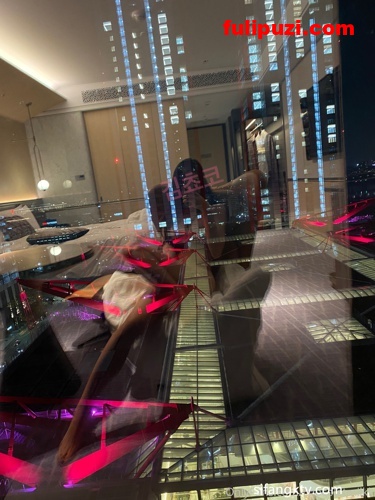 OnlyFans极品巅峰人妻chocoletmilkk（巧克力牛奶） 漫画标配身材第二弹【58P+24V/5.73G】
