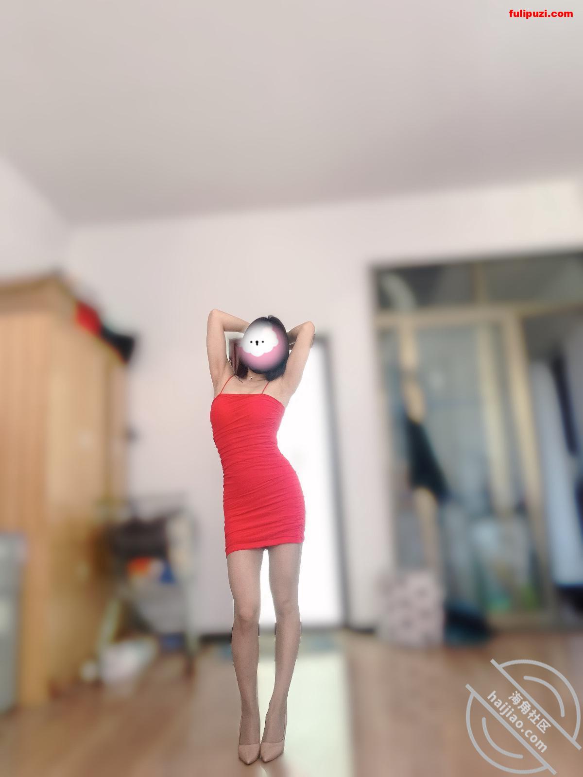 海角【我的极品主播姐姐】乱伦合集 制服骚姐黑丝足交激烈乘骑被肉到潮喷颤抖【241P+15V/5G】