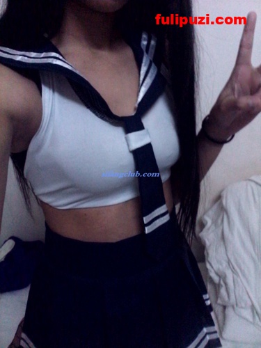 泄密系列：驯兽师小伙与极品母狗女友们调教的那些事 水手服各种调教玩操【105P+1V/770M】