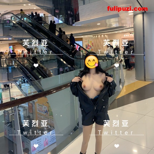 地铁座位全裸堪称神作! 推特大胸女神芙烈亚绝绝子露出作品合集【230P+8V/108M】
