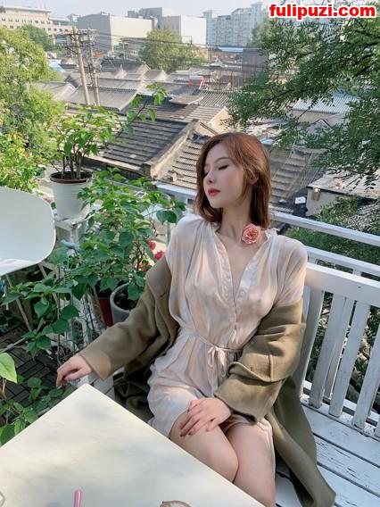 女神阿朱微密圈系列图片视频合集105套【5987P+132V/27.7G】