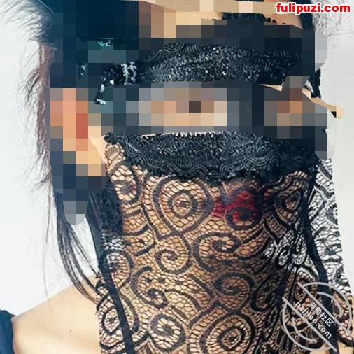 海角大神【与母缠绵】刺激母子乱伦后续1 妈妈跟姥爷打电话我在摸老妈的逼【76P+18V/1.21G】
