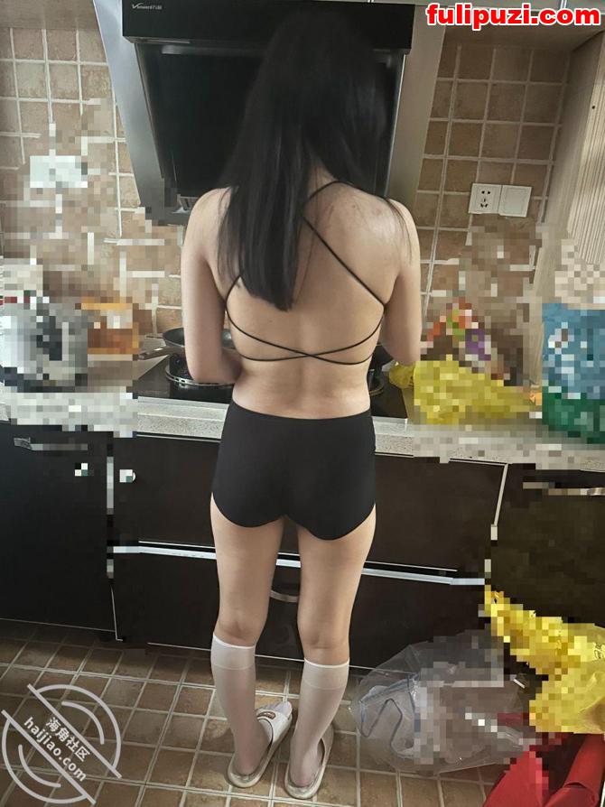 海角【家有骚妹妹】乱伦合集 双马尾妹妹帮我口交没忍住被我后入抽插【181P+11V/1.19G】