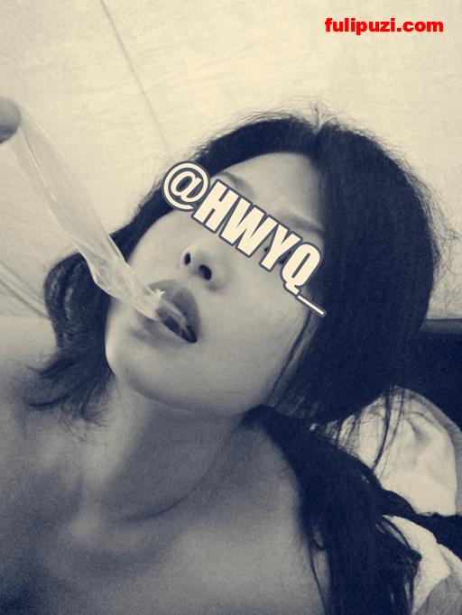 极品淫妻【HWYQ】推特淫荡记录 虐乳虐阴茄子插逼乳头吊高跟鞋【128P+5V/82M】