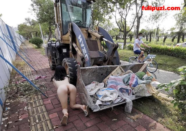 90后夫妻【美臀佳人清儿】推特福利 酷爱露出人前劈腿勾引工地大叔【528P+132V/471M】