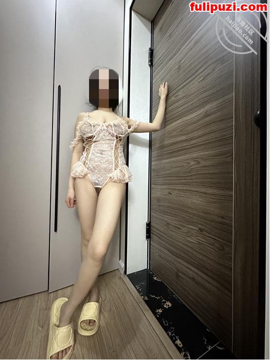 海角【姐姐的奶味】乱伦后续3 把老姐操喷刚内射完姐夫就回来了【268P+15V/2.19G】