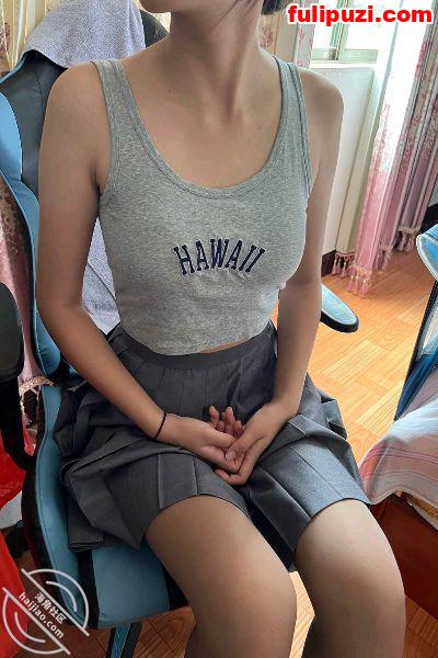 海角【希望堂妹是女朋友】极品白虎 忘带钥匙在楼梯间强操堂妹【42P+5V/569M】