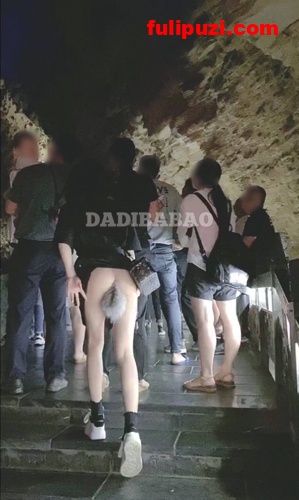 胸大臀翘还听话！推特极品小母狗一只喔（DADIBABAO）露出视图合集【275P+39V/257M】
