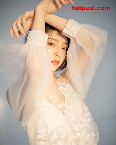 极品美腿！台湾摄影师对着数位极品长腿模特打飞机系列【70V/5.64G】