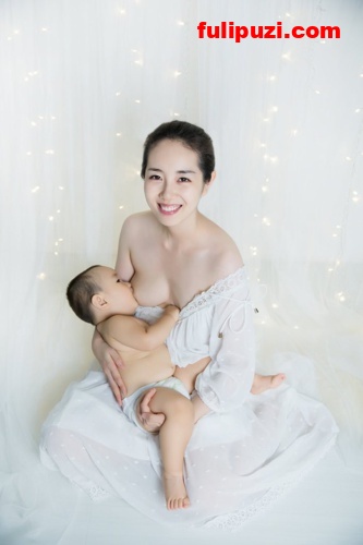 反差度爆表！推特猫叔新娘作品 高贵的新娘穿着婚纱露奶露逼淫荡之极【1070P/192M】