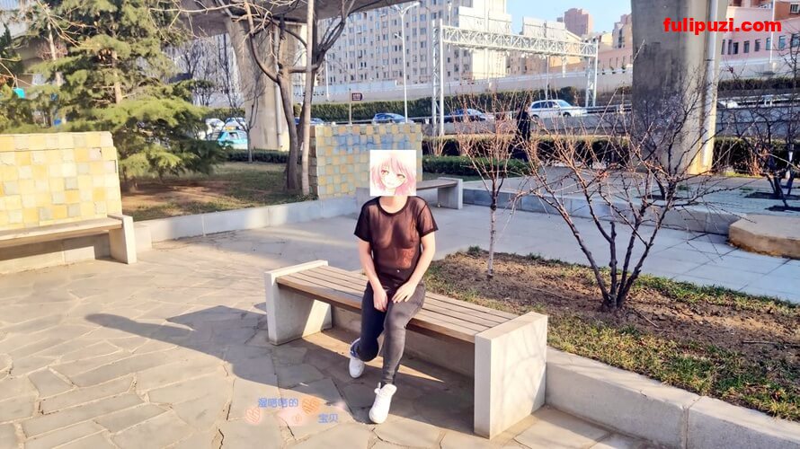 齐逼短裙下体真空餐厅商场疯狂暴露！推特小母狗湿嗒嗒的露出视图集【128P+34V/126M】