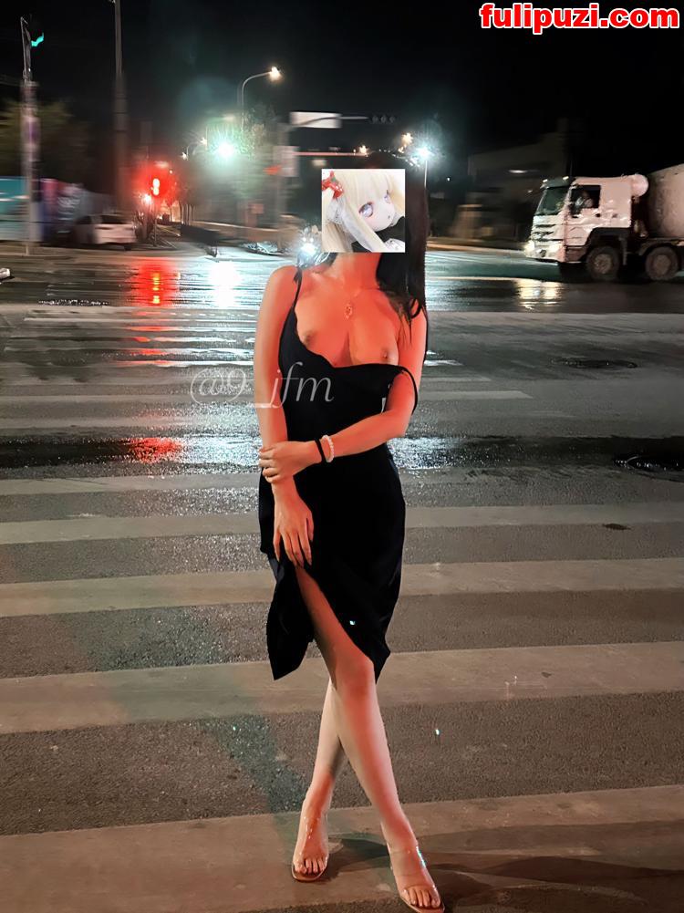 推特性感反差女神【丸崽】大尺度福利 紧张刺激户外大胆露出和大鸡巴爸爸啪啪【507P+185V/399M】