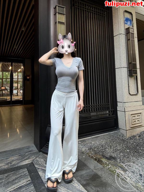 海角【39岁大屁股妈妈30岁堂姐】乱伦3 最后一次爆操妈妈的骚逼把妈妈操的叫老公【492P+15V/3.5G】