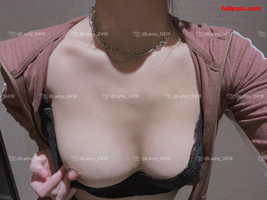 气质美女【Lanny_0418】推特福利 小穴阀门关不上流水直拉丝【218P+13V/89M】