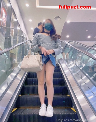 Onlyfans@aphrodite5201反差婊原版无水印户外露出合集[615P+66V/2.32G]