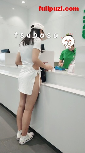 火车卧铺露美臀！大神tsubasa推特大尺度露出作品集【86P+3V/36M】